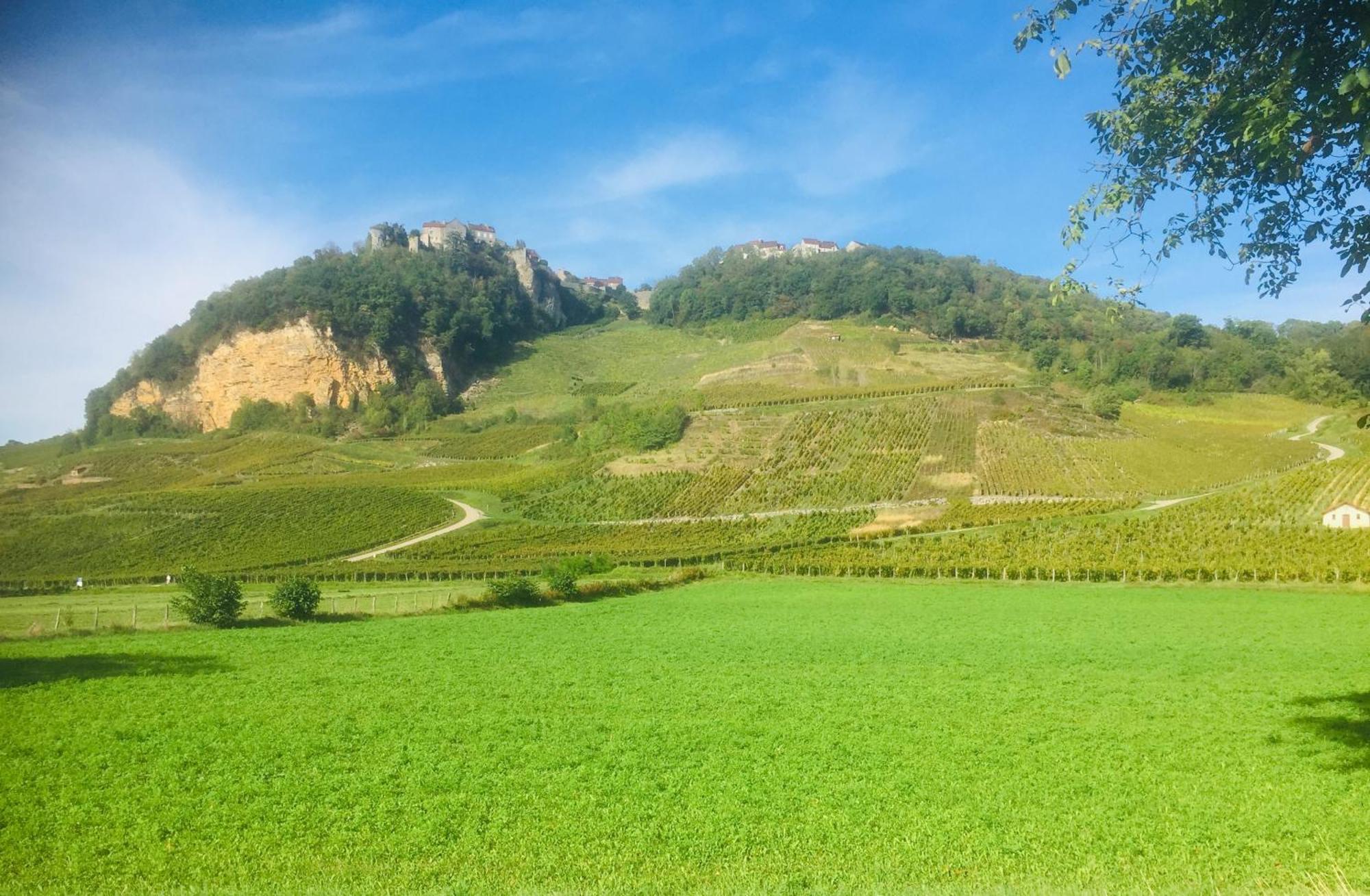 Spacious Apartment In Old Farm Close To Lac De Vouglans La Tour-du-Meix Ngoại thất bức ảnh